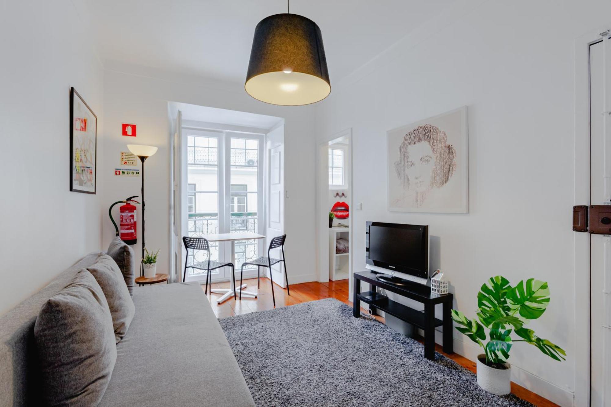Visit Lisbon 4Fun - Anjos Apartment Exterior foto